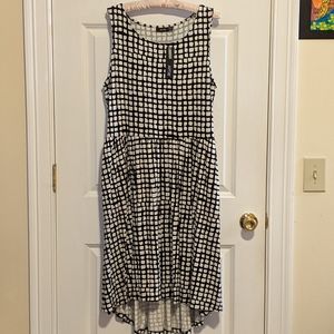 New  Black & White, sleeveless dress by Apt. 9 in 0X